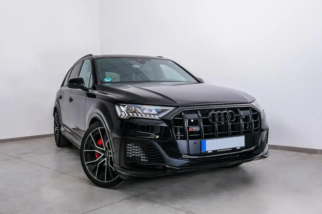 Audi SQ7 2025, interior — Priveo Cars, Europe