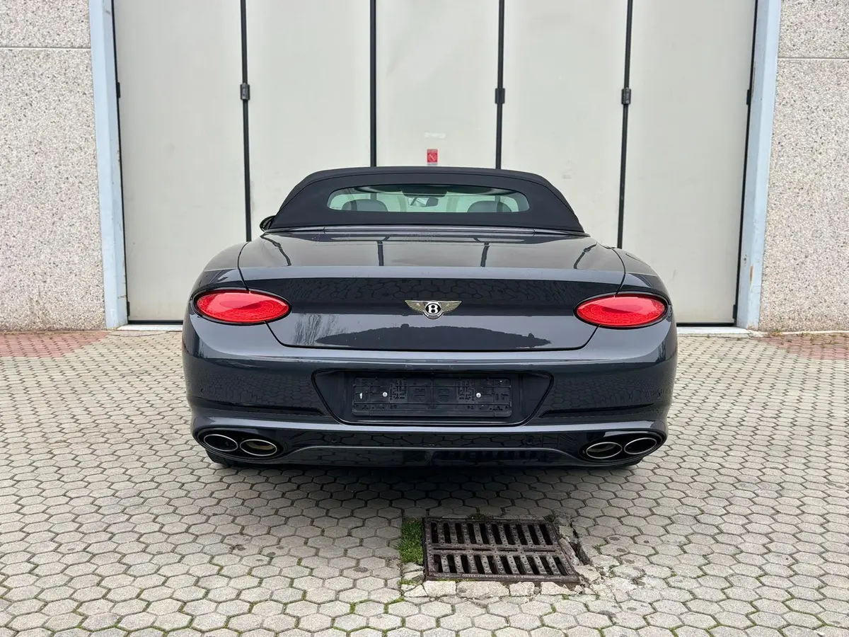 Bentley Continental GTC S V8 2025, dashboard — Priveo Cars, Europe