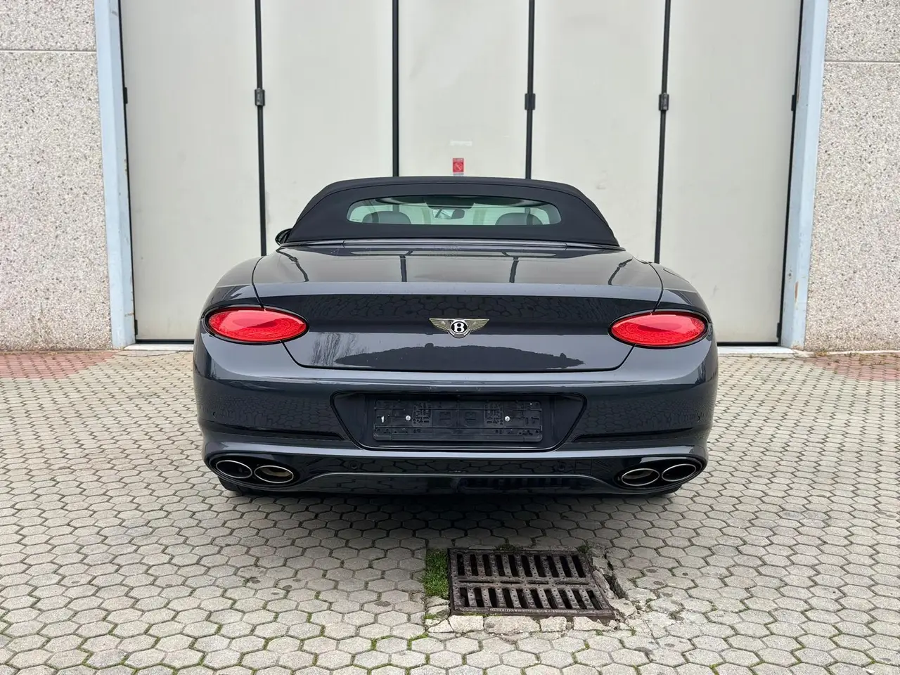Bentley Continental GTC S V8 2025, dashboard — Priveo Cars, Europe