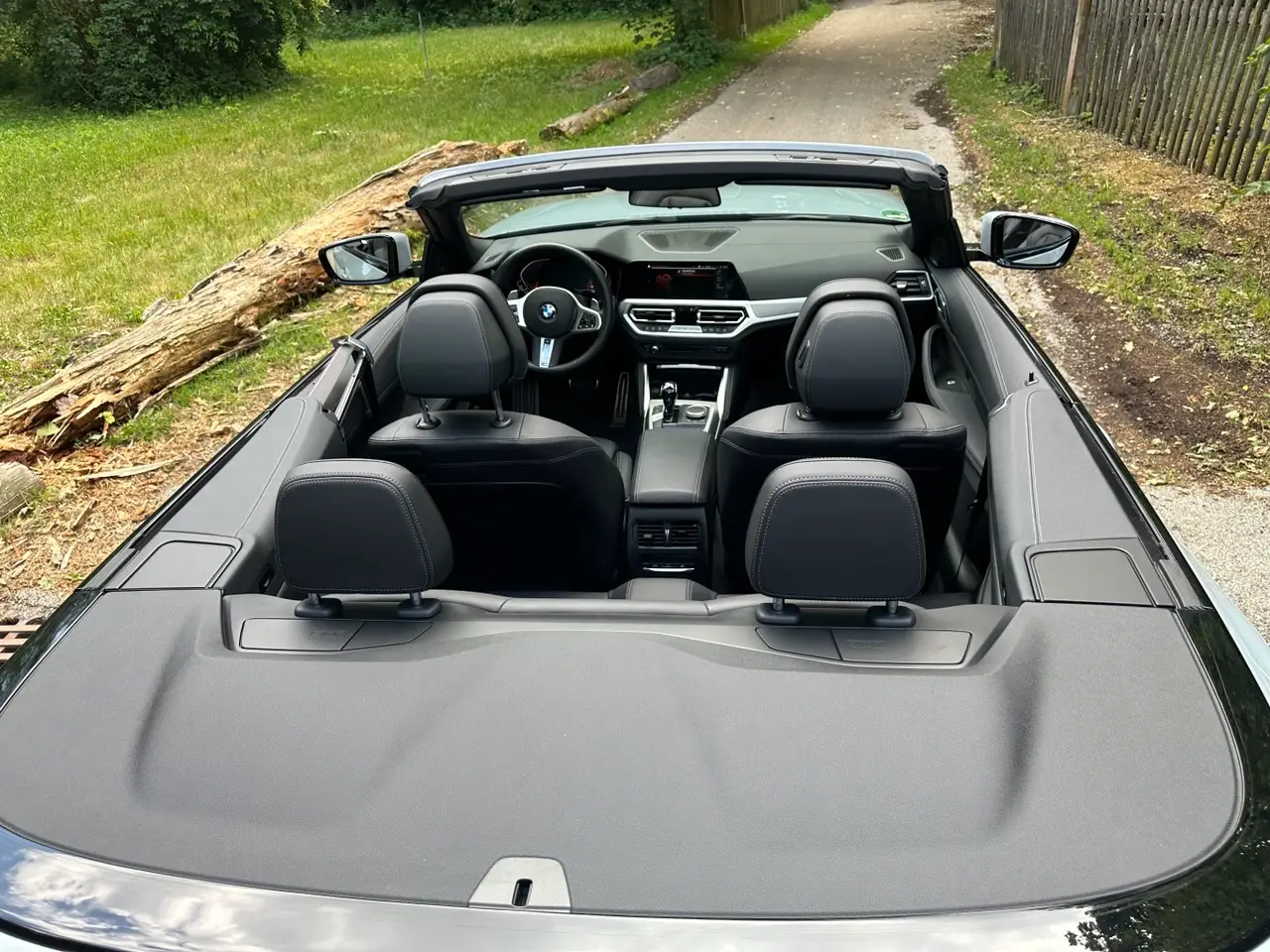 BMW 430i Cabrio 2023, vista posteriore — Priveo Cars, Europa. BMW 430i Cabrio 2023