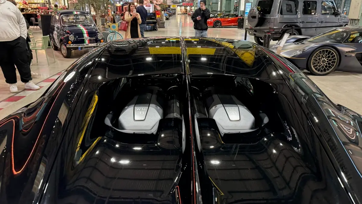 Bugatti Chiron 110 Ani 2019, вид сзади — Priveo Cars, Европа