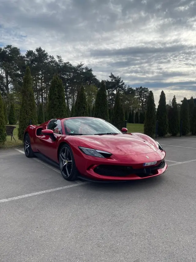 Ferrari 296 GTS Spider 2025 — Priveo Cars, Europa