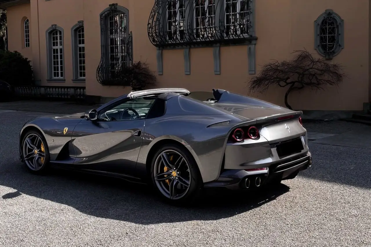 Ferrari 812 GTS 2024, front view — Priveo Cars, Europe