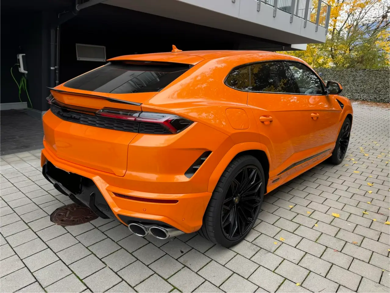 Lamborghini URUS SE 2025, esterno — Priveo Cars, Europa. Lamborghini URUS SE 2025