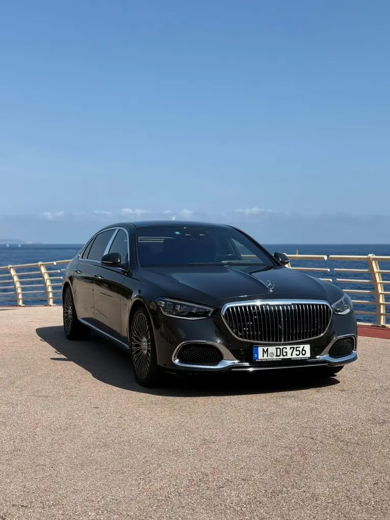 Maybach S580 2023, вид сзади — Priveo Cars, Европа