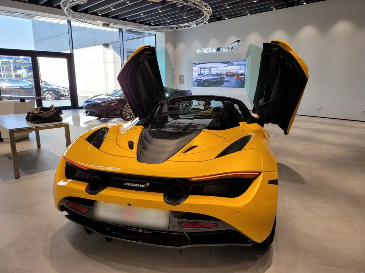 McLaren 720S Spider 2022, interior — Priveo Cars, Europa