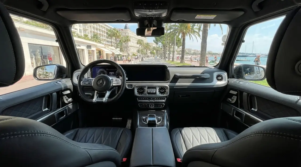 Mercedes Benz G63 2023, interni — Priveo Cars, Europa. Mercedes Benz G63 2023