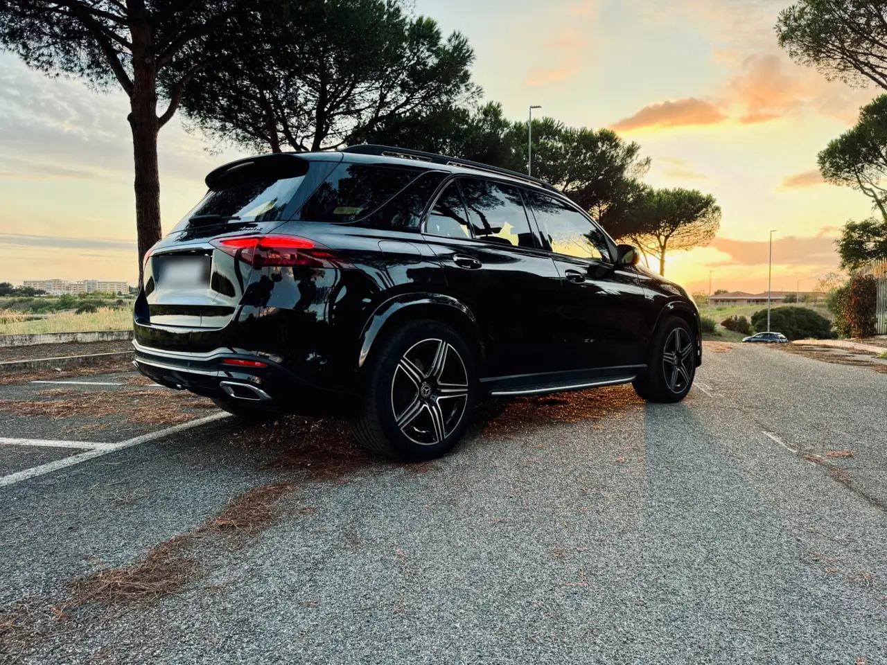 Mercedes Benz GLE 450 AMG 2024, vista frontale — Priveo Cars, Europa. Mercedes Benz GLE 450 AMG 2024