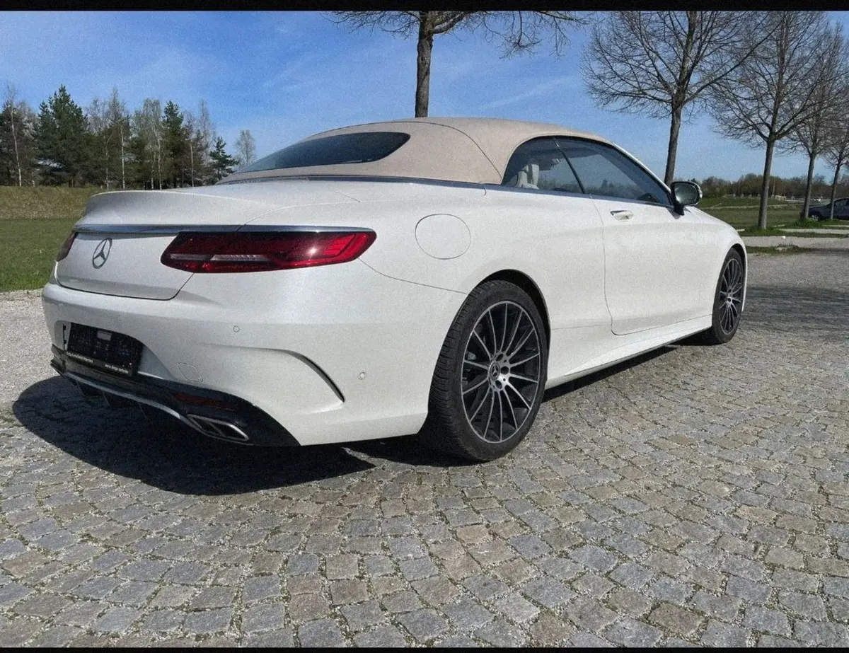 Mercedes Benz S560 Cabrio 2021, vista trasera — Priveo Cars, Europa