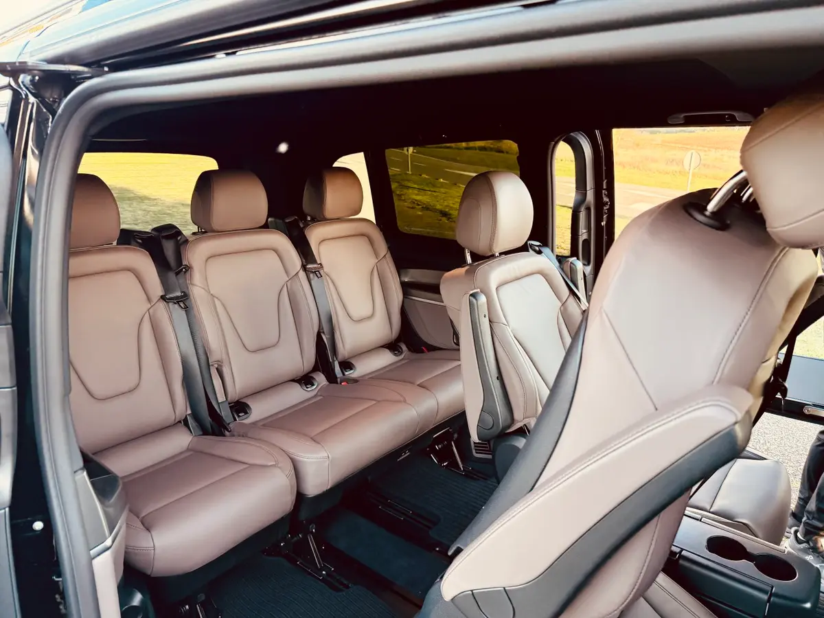 Mercedes Benz V300 4x4 XL Exclusive 7 seats 2025, interior — Priveo Cars, Europe