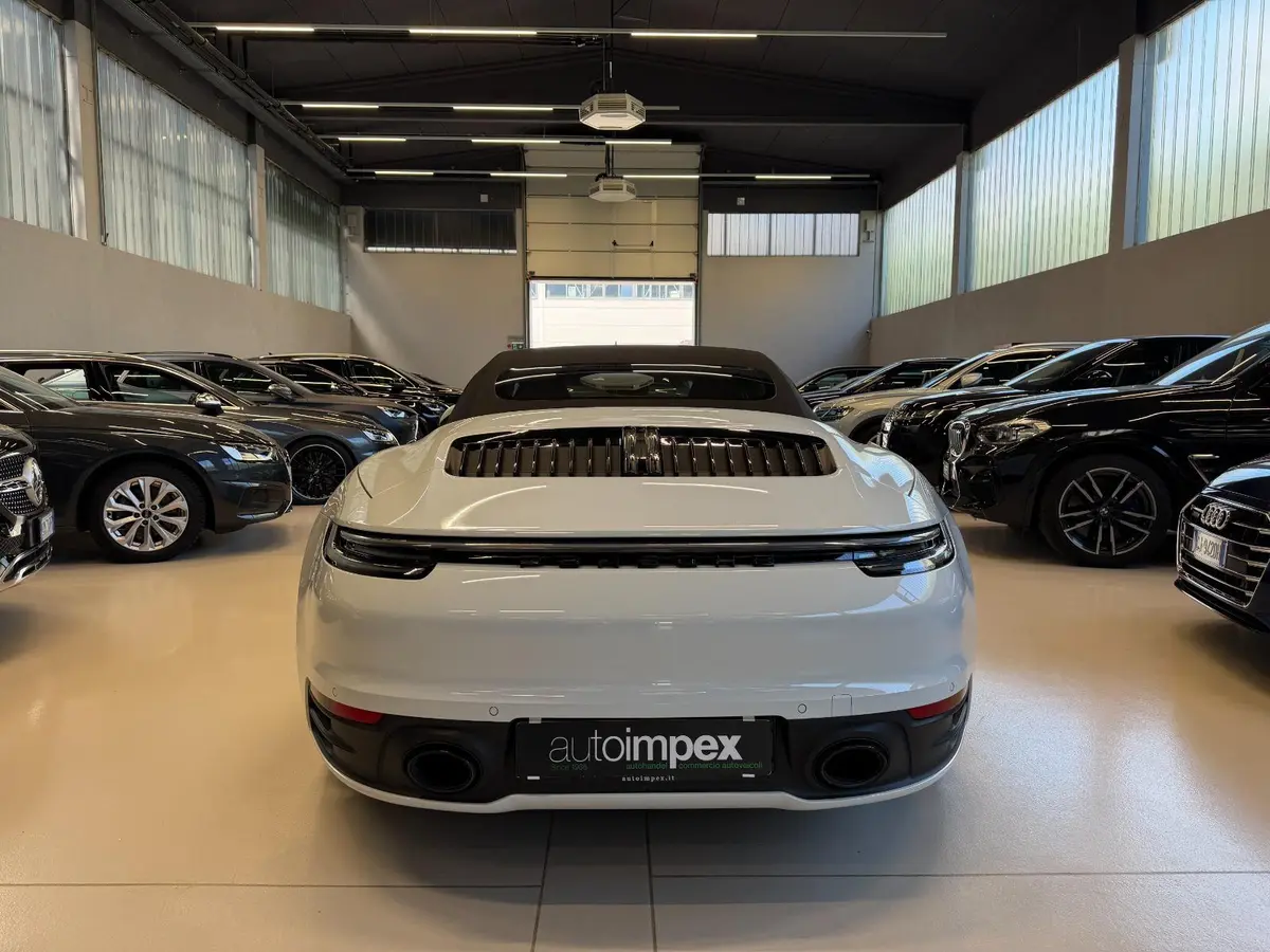 Porsche 911 Carrera S Cabrio (992) 2025, внешний вид — Priveo Cars, Европа