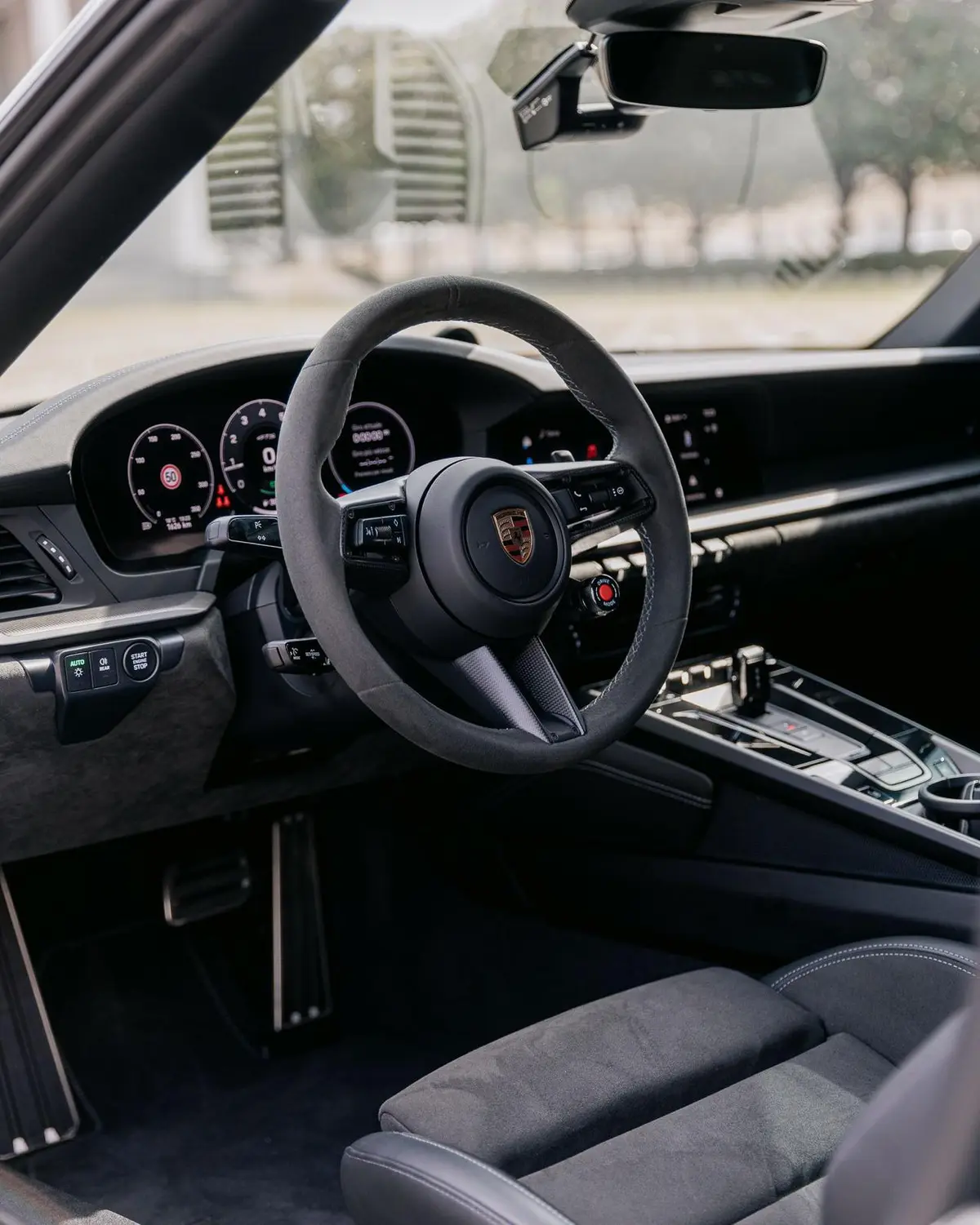 Porsche Carrera Spyder 992,2 GTS 2025, vista trasera — Priveo Cars, Europa