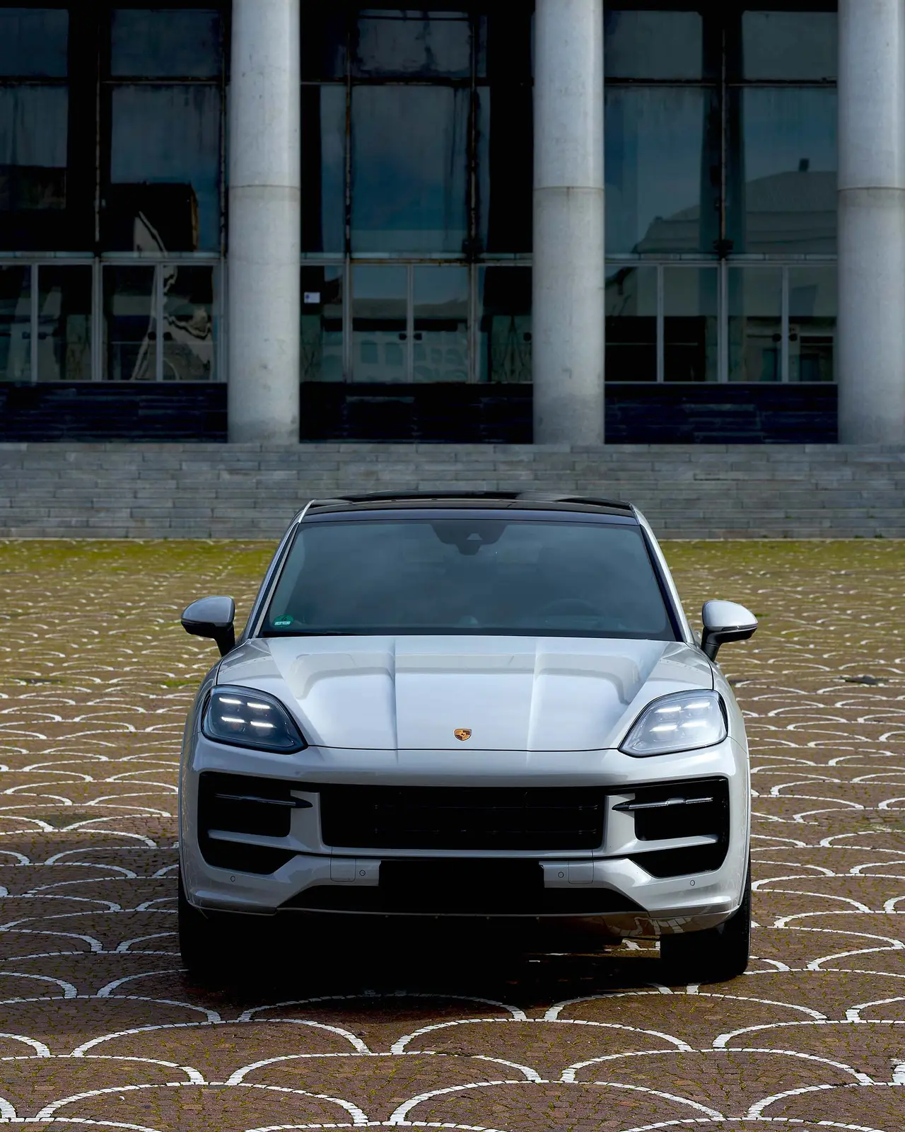 Porsche Cayenne 2025 — Priveo Cars, Europa