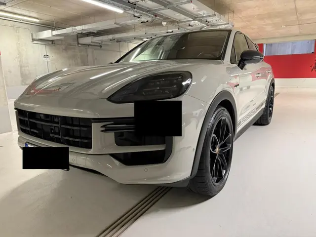 Porsche Cayenne Turbo E-Hybrid Coupé GT 2026 — Priveo Cars, Europa