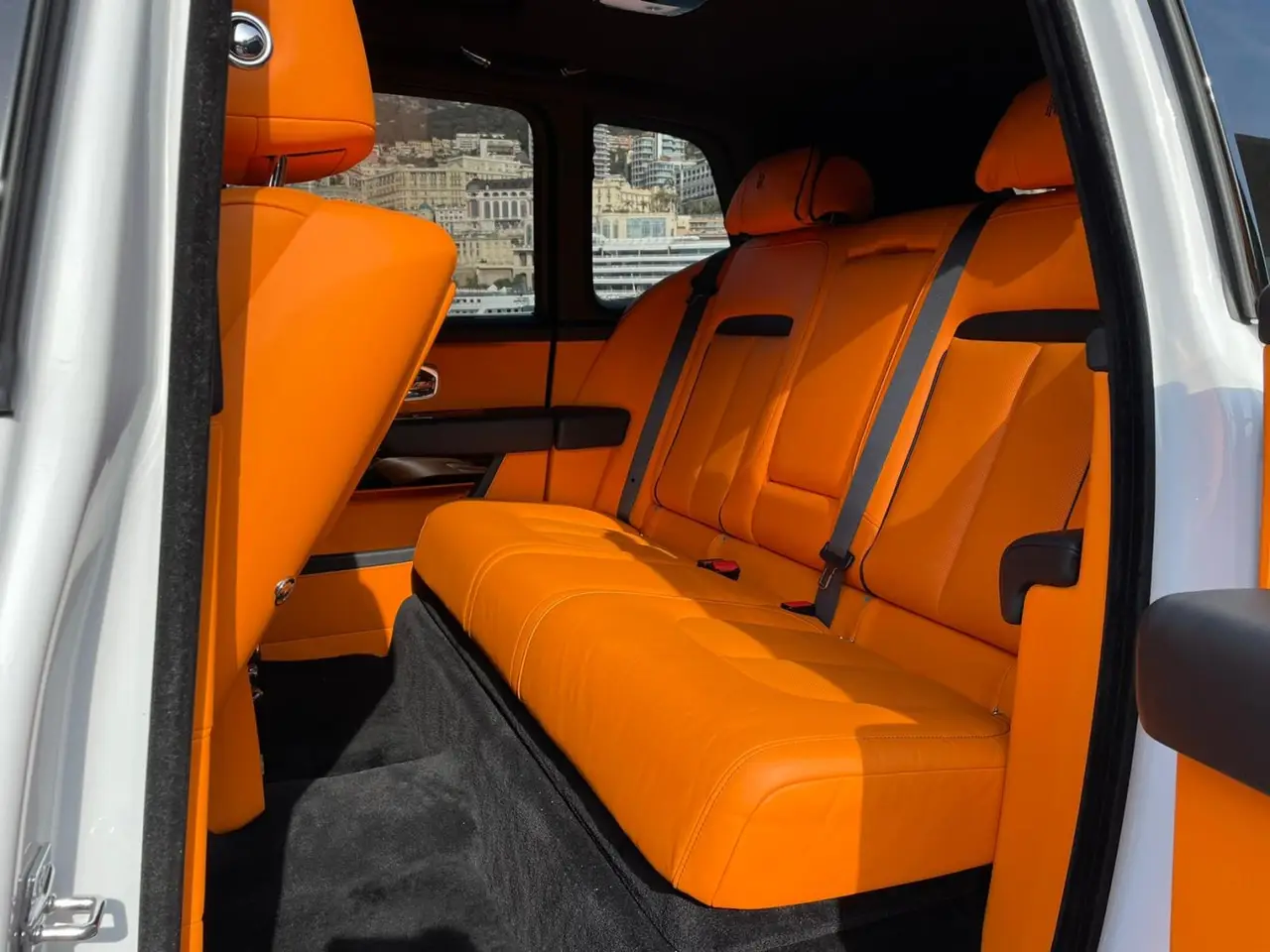 Rolls-Royce Cullinan 2022, esterno — Priveo Cars, Europa. Rolls-Royce Cullinan 2022