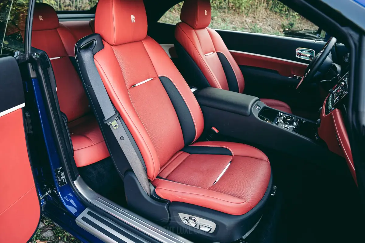 Rolls-Royce Dawn 2022, вид сзади — Priveo Cars, Европа