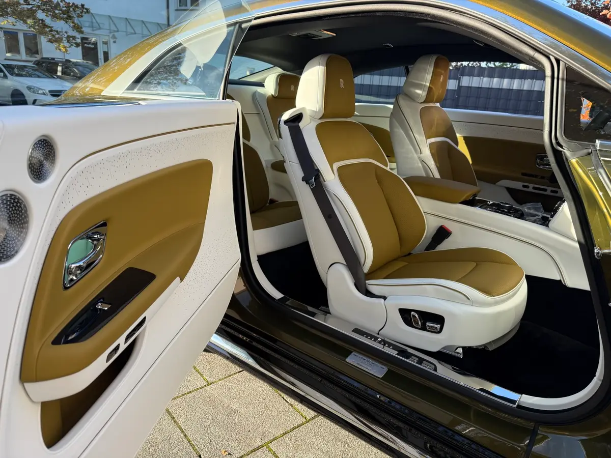 Rolls-Royce Spectre 2024, внешний вид — Priveo Cars, Европа